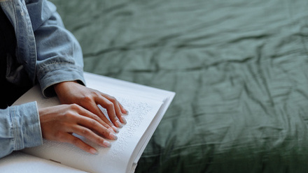 braille pexels-thirdman-7268573.jpg