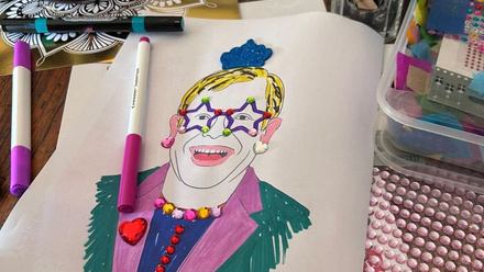 Elton 2.jpg