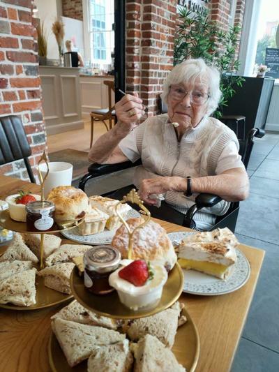 Guardian Angel Carers - Good News Aug - Bridget 1.jpg