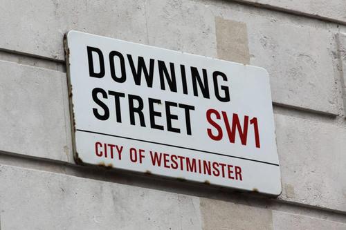 downing-street-sign-e1567505383156.jpg