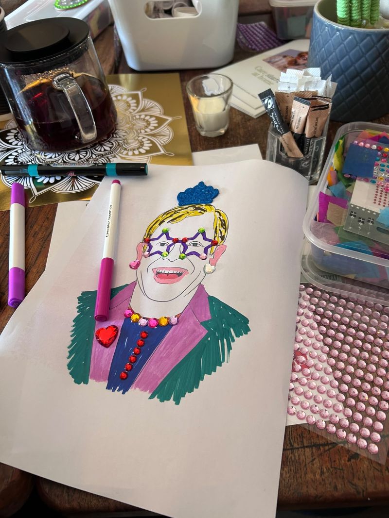 Elton 2.jpg