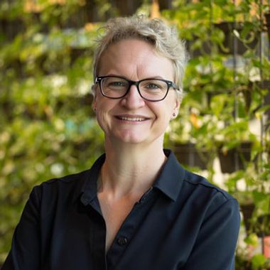 Associate Professor Rebecca Bilton